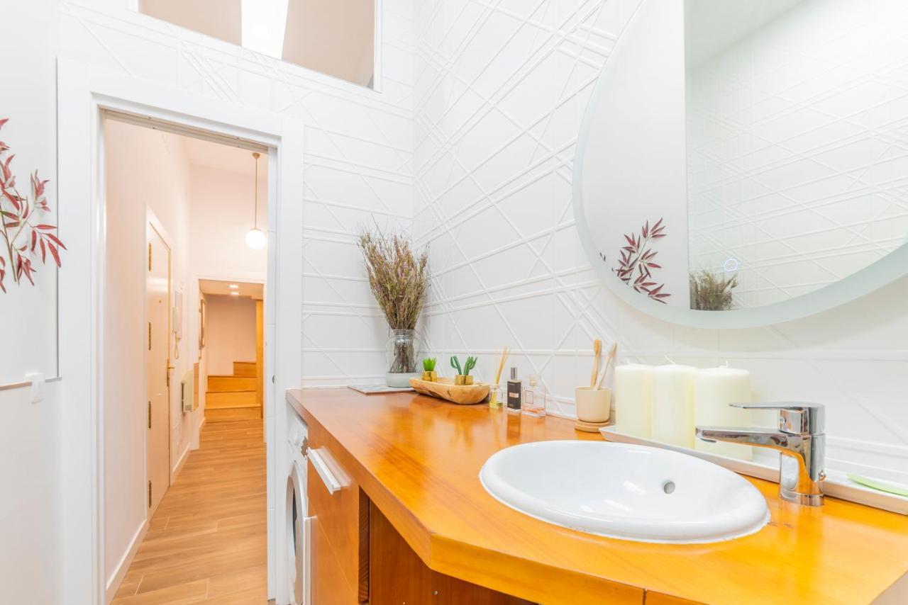 Bonito Apartamento En Chueca Madrid Exterior photo
