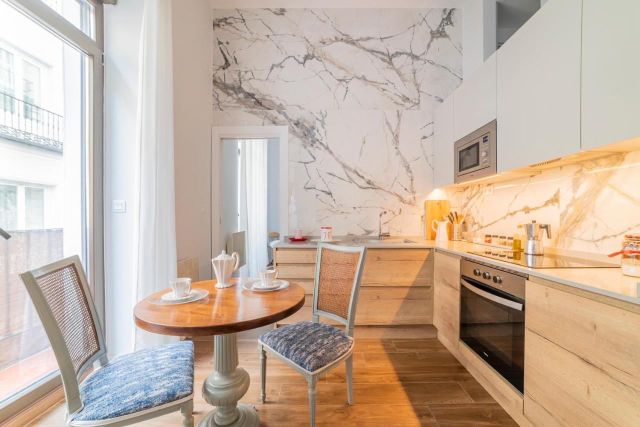 Bonito Apartamento En Chueca Madrid Exterior photo